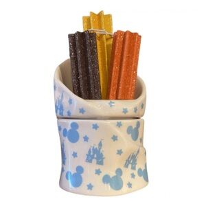 Disney Parks Treats Churro Cinnamon Scented Candle